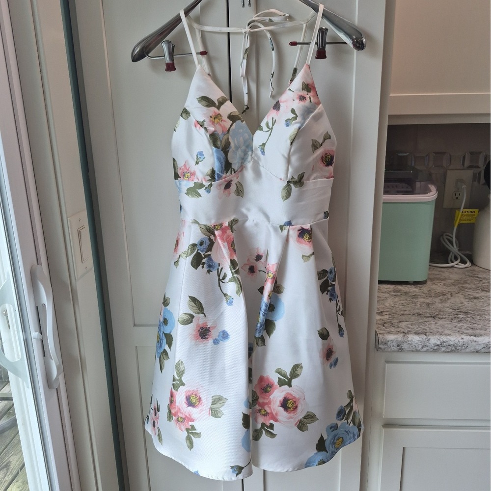 B.Darlin Jrs Sz 11/12 L Floral Fit & Flare Halter Dress White Pink Blue pockets